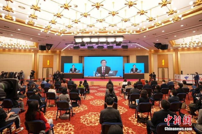 3月4日晚，十三届全国人大四次会议新闻发布会在北京人民大会堂新闻发布厅举行，图为分会场。 <a target='_blank' href='http://www.chinanews.com/'><p  align=